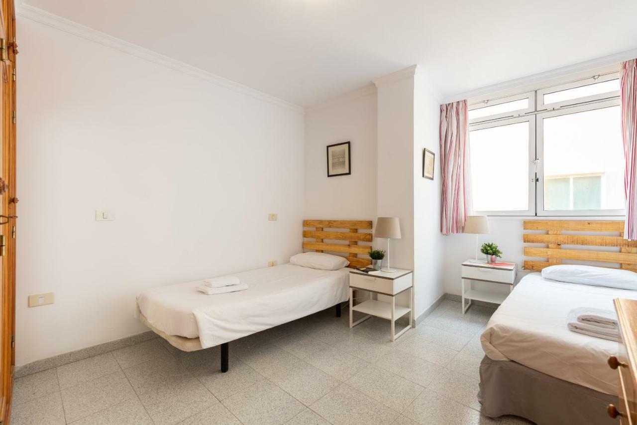 Next To The Beach 5 Beds - Wifi By Canariasgetaway Las Palmas de Gran Canaria Exterior photo